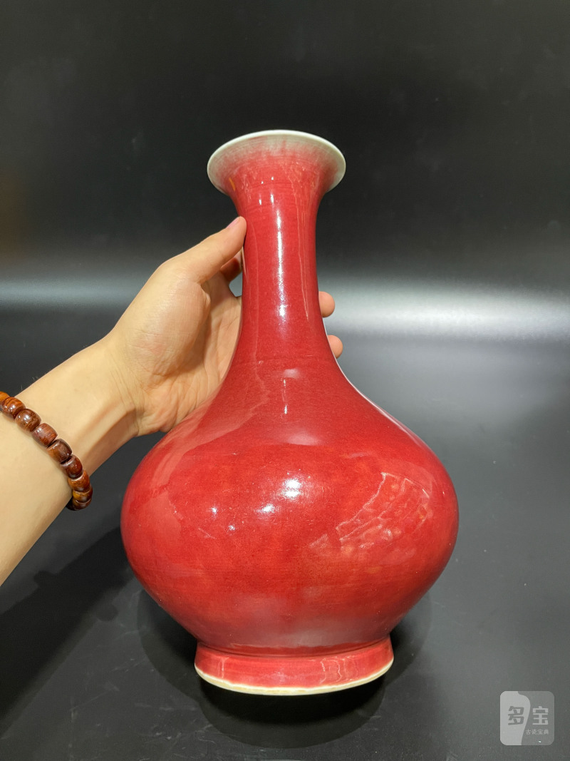 清乾隆 霁红釉荸荠瓶 - 图4